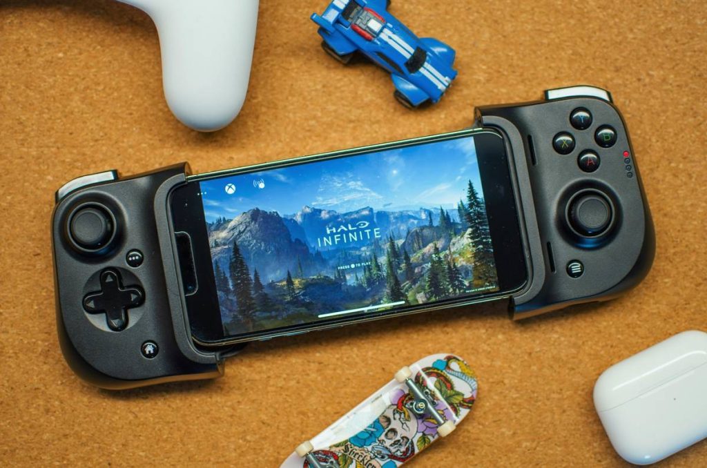 How to Play Games PS4 Controller iPhone: The Real Connection Guide