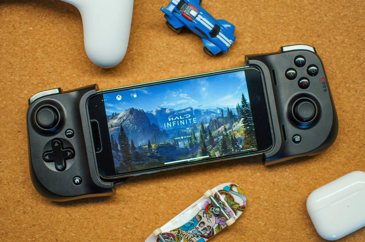How to Play Games PS4 Controller iPhone: The Real Connection Guide