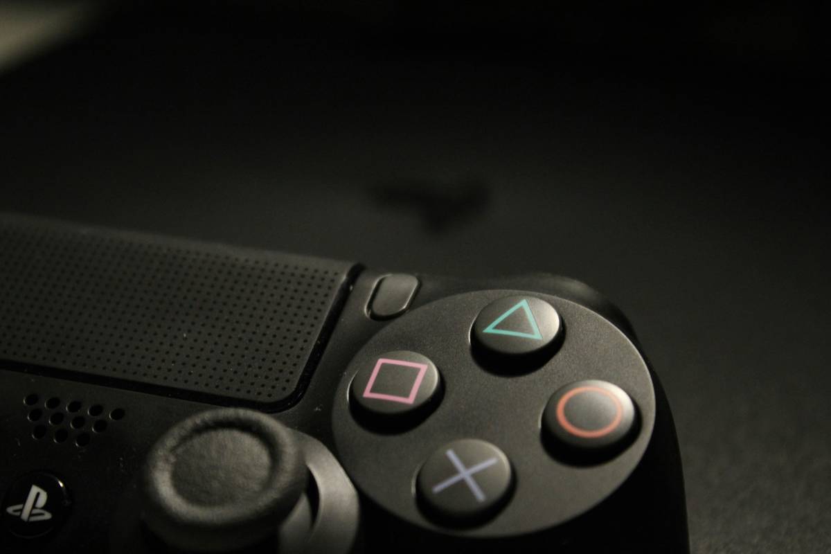 close-up of gaming ps4 controller with paddles showing ergonomic design for extended sessions
